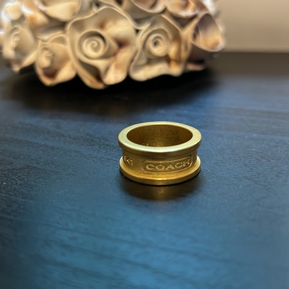 Authentic Coach Gold Ring 💅🏻 - Picture 1 of 7